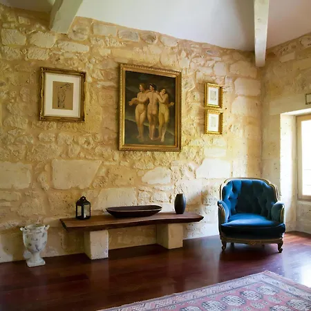 Peaceful Forest Retreat Near Saint Emilion *